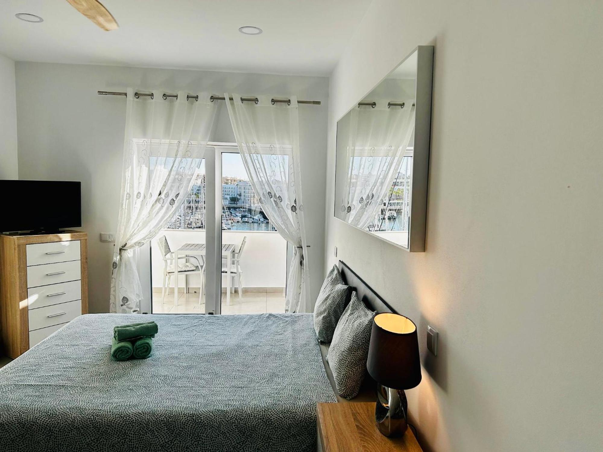 Studio Apt With Spectacular Views Of Lagos Marina Exterior photo
